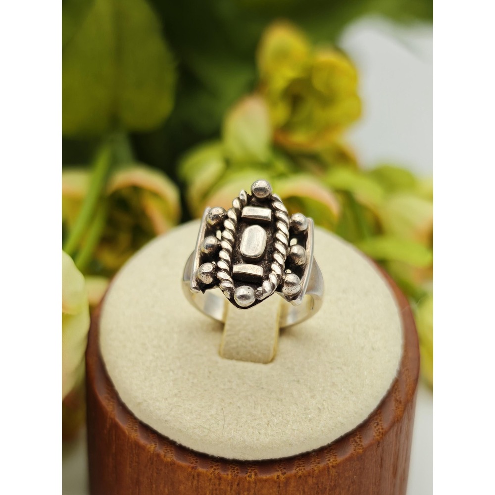 Handcrafted Artisan Sterling Silver Ring Women Size 4 Silver Tribal Boho Style